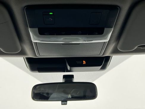 Used 2024 Mitsubishi Outlander SE image 27