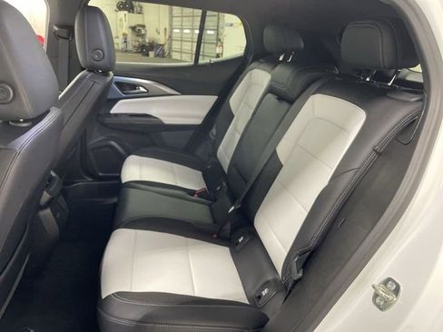 Used 2025 Chevrolet Equinox EV LT FWD image 23