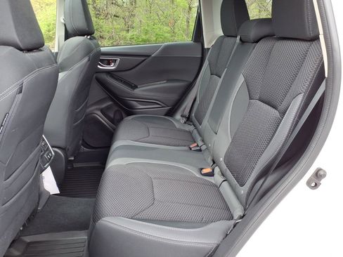 Used 2023 Subaru Forester Premium AWD/4WD image 7