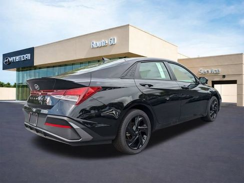 Certified 2026 Hyundai Elantra Sport FWD image 4