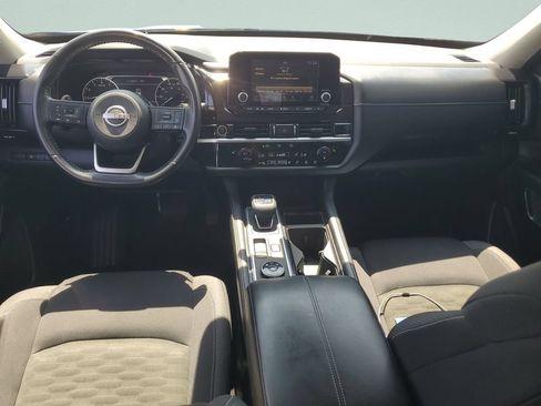 Used 2022 Nissan Pathfinder SV AWD/4WD image 11