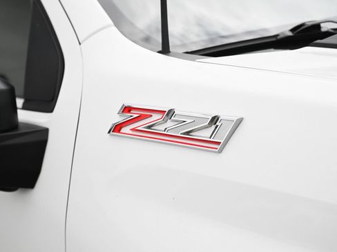 Used 2021 Chevrolet Silverado 2500 LTZ w/ LTZ Premium Package AWD/4WD image 13