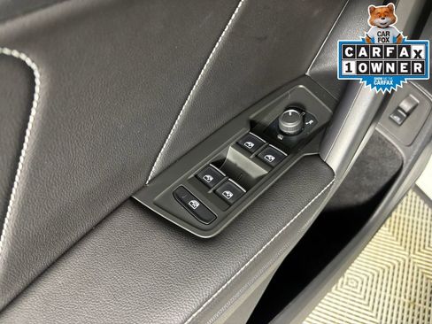 Used 2024 Volkswagen Tiguan SE image 12