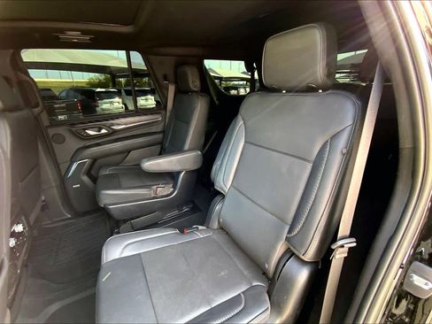 Used 2023 GMC Yukon Denali AWD/4WD image 20