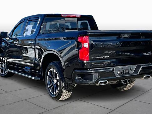 Used 2025 Chevrolet Silverado 1500 High Country w/ Technology Package AWD/4WD image 12