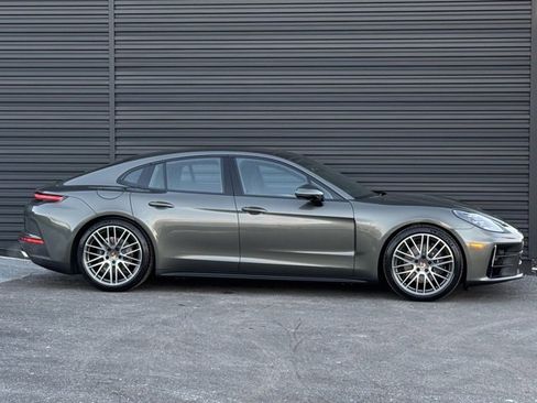New 2026 Porsche Panamera 4 image 8