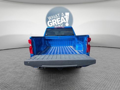 Used 2023 Chevrolet Silverado 1500 RST w/ Z71 Off-Road Package AWD/4WD image 24