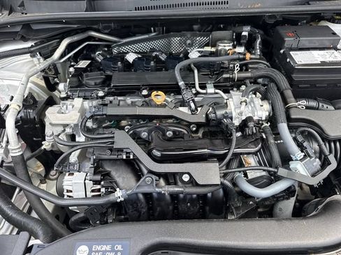 Used 2025 Toyota Corolla LE FWD image 31