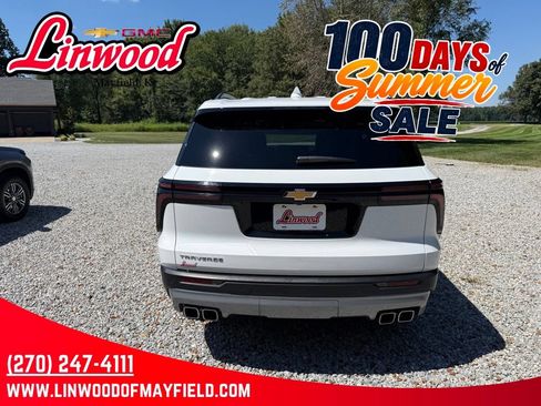 Used 2026 Chevrolet Traverse LT FWD image 6