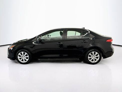 Used 2024 Toyota Corolla LE FWD image 4