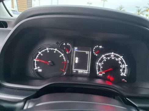 Certified 2022 Toyota 4Runner SR5 RWD image 12