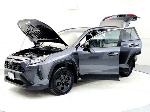 Certified 2019 Toyota RAV4 LE image 10