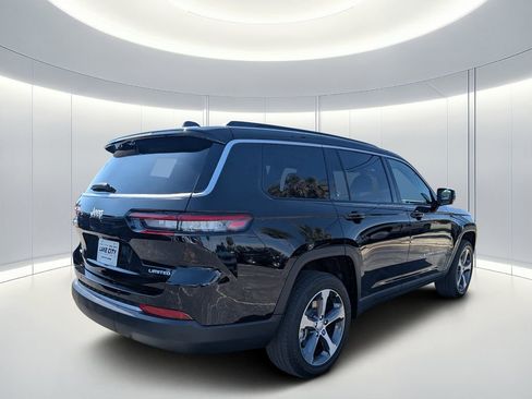 New 2026 Jeep Grand Cherokee L Limited AWD/4WD image 4