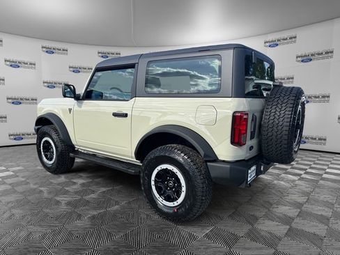 New 2025 Ford Bronco 2-Door w/ Sasquatch Package AWD/4WD image 3