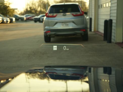 Used 2025 BMW 530i image 15