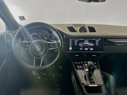 Used 2019 Porsche Cayenne S AWD/4WD image 23