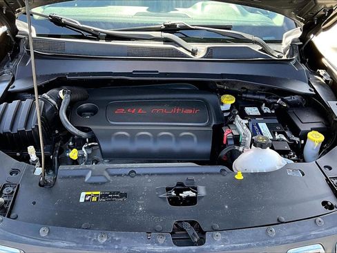 Used 2022 Jeep Compass Latitude image 28