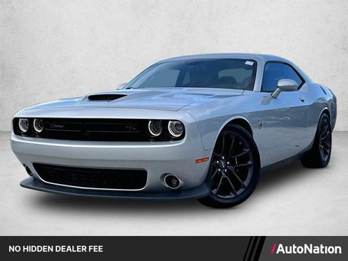 Used 2020 Dodge Challenger R/T Scat Pack RWD image 1