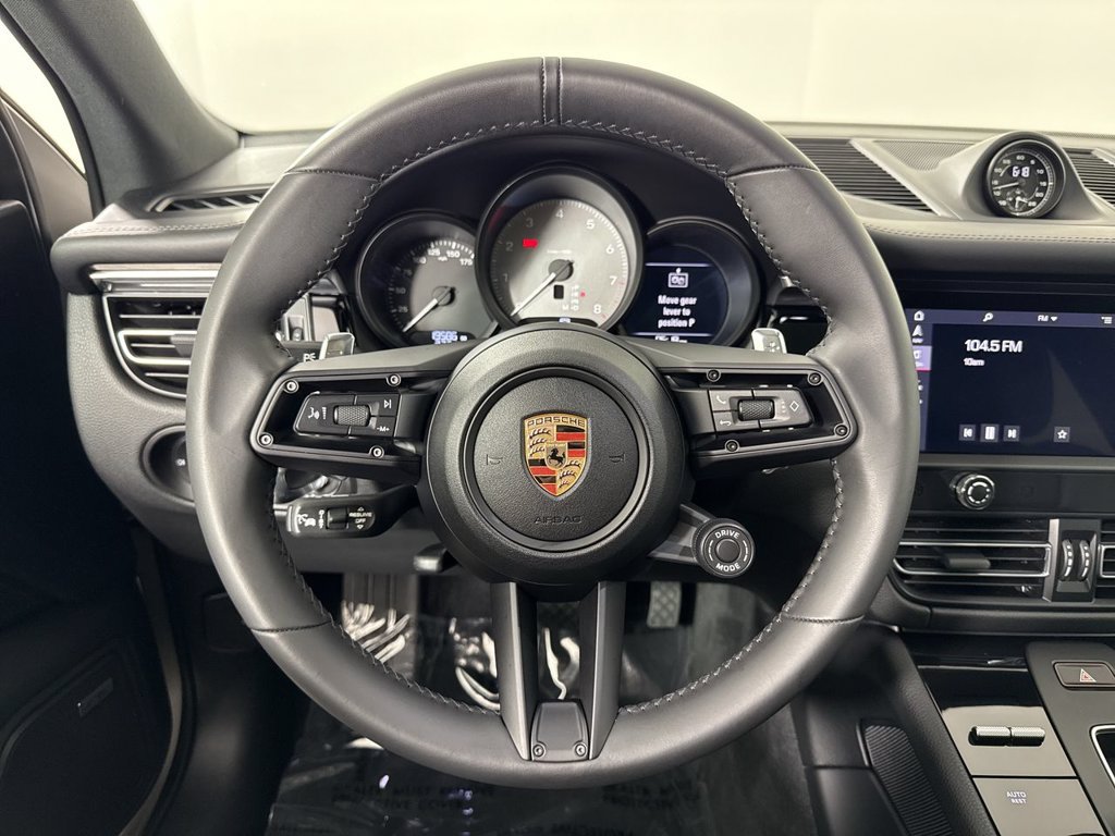 Certified 2025 Porsche Macan S AWD/4WD image 36