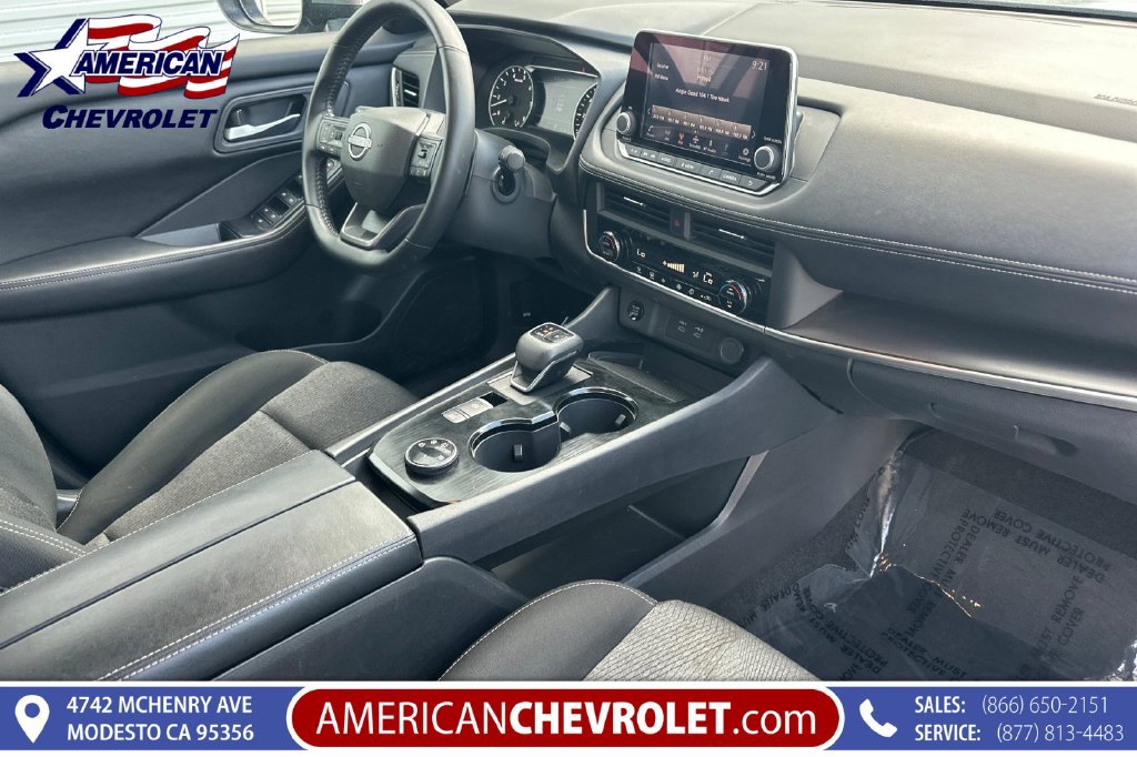 Used 2025 Nissan Rogue SV AWD/4WD image 21