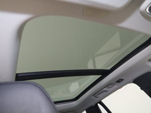 Used 2020 Volvo XC90 T6 Momentum w/ Protection Package Premier image 11