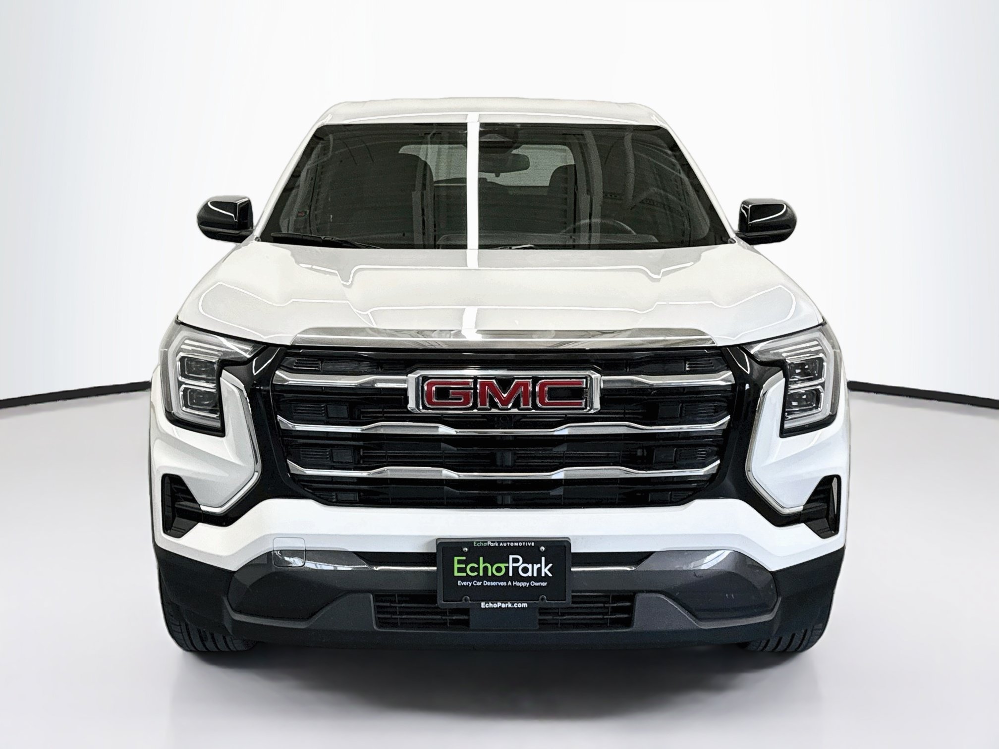 Used 2025 GMC Terrain Elevation AWD/4WD image 2
