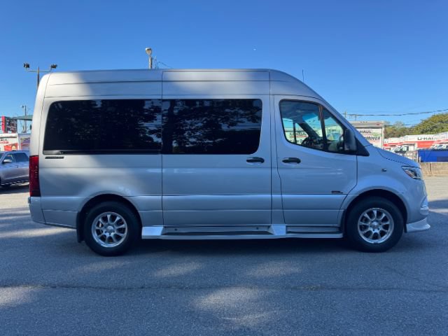 Used 2022 Mercedes-Benz Sprinter 2500 image 6