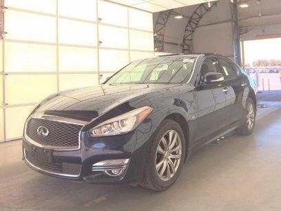 Used 2019 INFINITI Q70 Luxe w/ Proactive Package