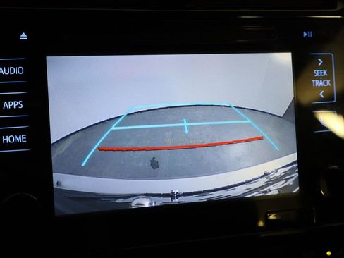 Used 2017 Toyota Prius Prime Premium FWD image 39