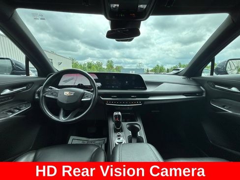 Used 2024 Cadillac XT4 Premium Luxury AWD/4WD image 18
