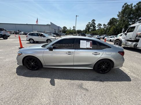 Used 2025 Honda Civic Sport image 5