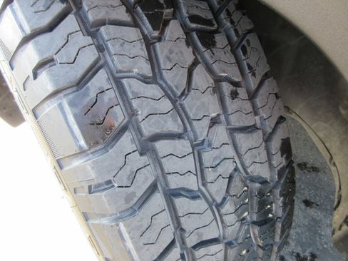 Used 2022 Rivian R1T Adventure image 46