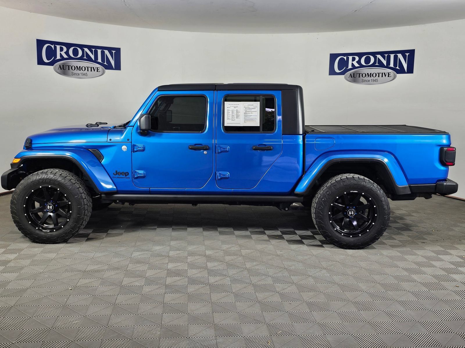 Used 2021 Jeep Gladiator Sport AWD/4WD image 35