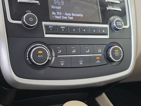 Used 2016 Nissan Altima 2.5 S w/ Power Driver Seat Package FWD image 15