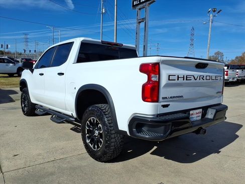 Used 2024 Chevrolet Silverado 1500 ZR2 image 5