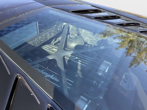 Used 2018 Lamborghini Huracan LP 610-4 image 23