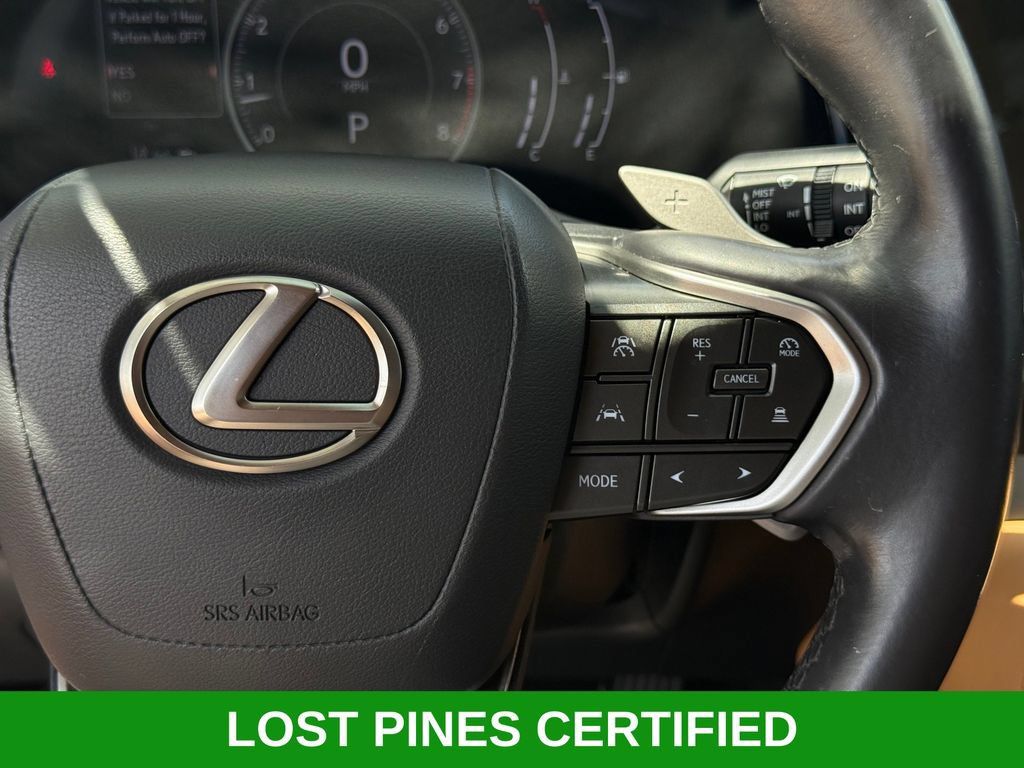 Used 2022 Lexus NX 250 FWD w/ Towing Package (2000 Lbs) image 12