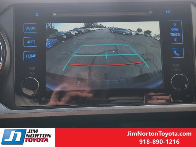Used 2017 Toyota Tacoma TRD Off-Road w/ Tow Package AWD/4WD image 19
