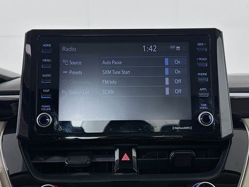 Used 2022 Toyota Corolla LE image 23