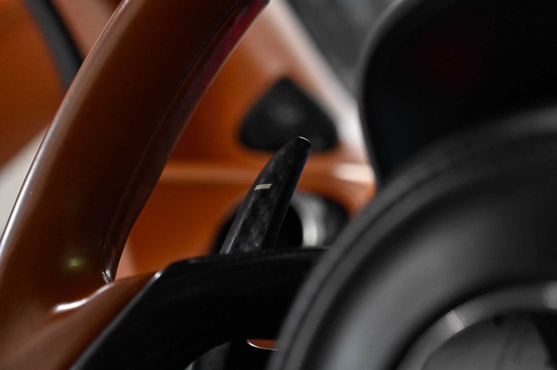 Used 2017 McLaren 570S RWD image 11