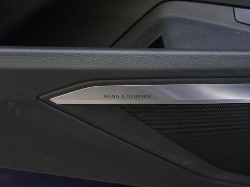 Used 2022 Audi e-tron Premium Plus AWD/4WD image 11