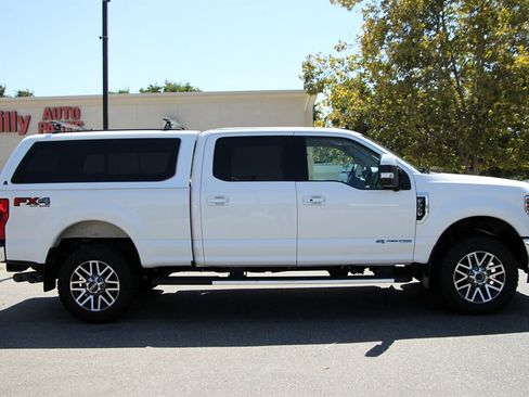 Used 2019 Ford F350 Lariat w/ Lariat Ultimate Package image 9