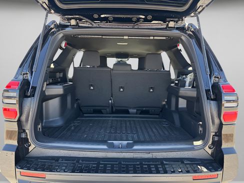 Used 2025 Toyota 4Runner SR5 image 34