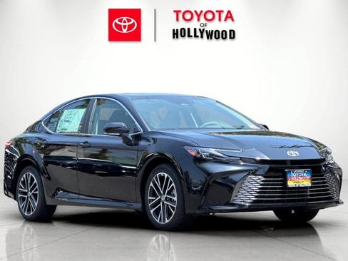 New 2026 Toyota Camry XLE AWD/4WD image 2