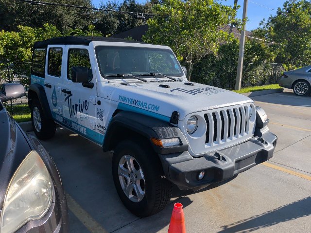 Used 2019 Jeep Wrangler Unlimited Sport S AWD/4WD image 2