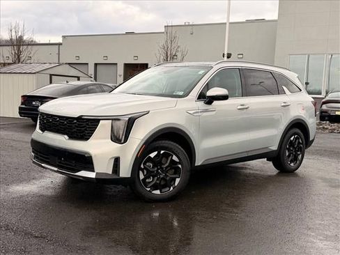 New 2026 Kia Sorento S w/ S Panoramic Sunroof Package image 2