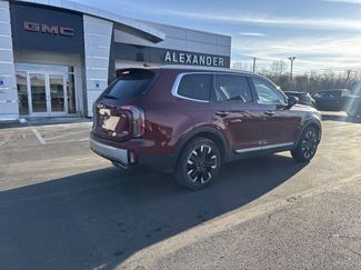 Used 2023 Kia Telluride SX video 3