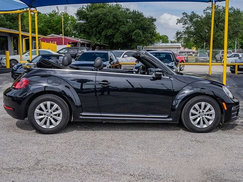 Used 2019 Volkswagen Beetle 2.0T SE FWD image 7