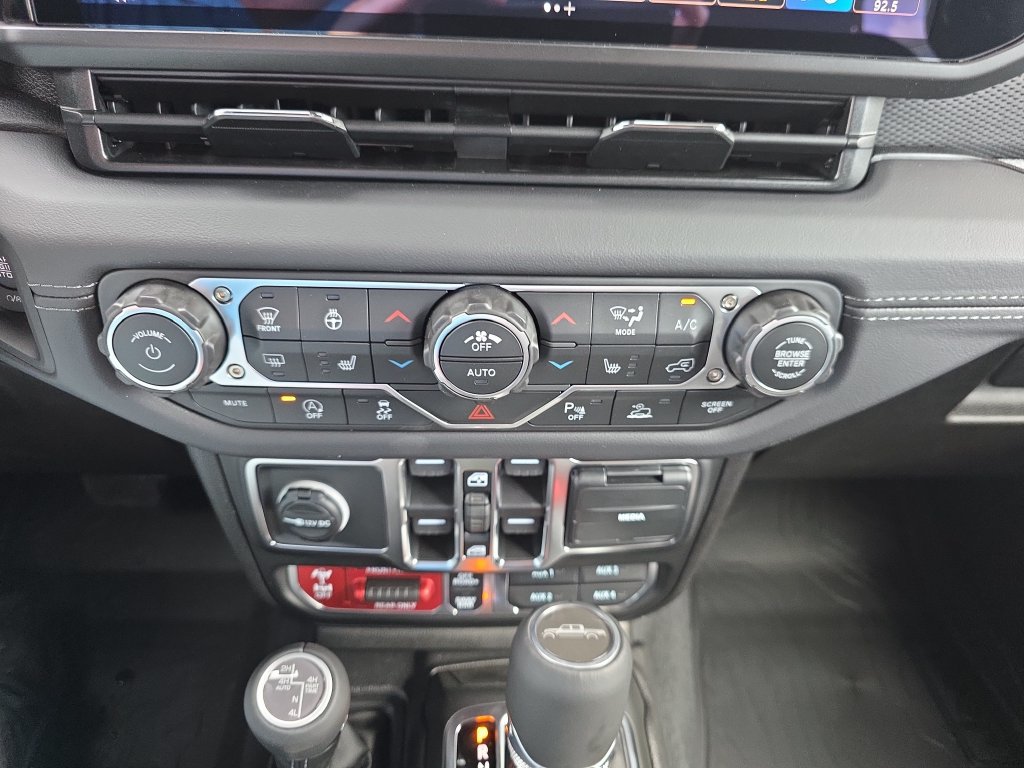 New 2026 Jeep Gladiator Rubicon AWD/4WD image 24