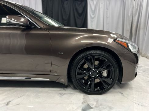 Used 2015 INFINITI Q70 L 5.6 w/ V8 Deluxe Technology Package image 13